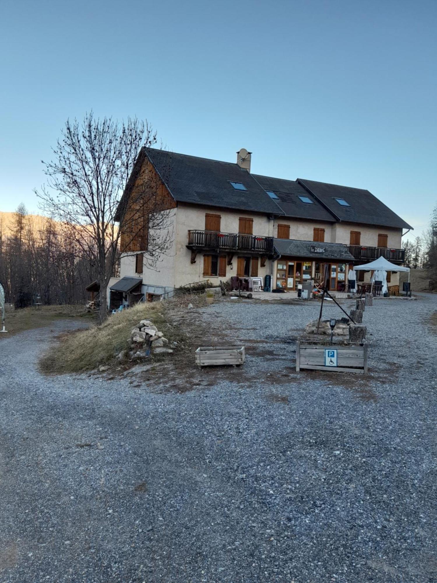 Gite De La Draye Crots Екстериор снимка